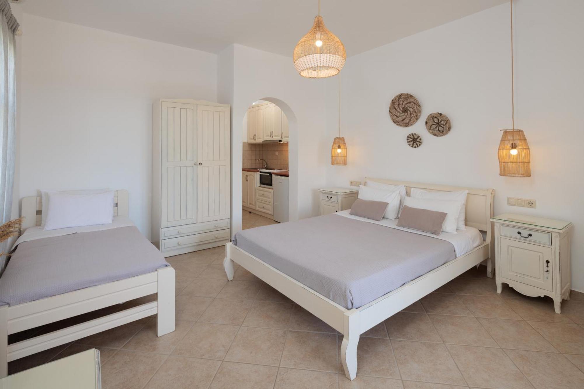 Maria'S Rooms & Studios Agia Anna  Екстериор снимка